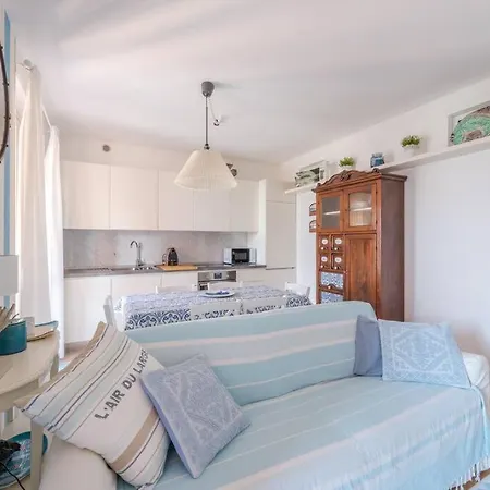 Seaview Cavi B. 100mt Dal Mare Апартаменты