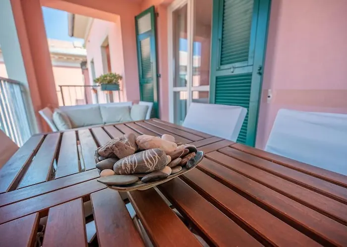 Seaview Cavi B. 100mt Dal Mare * Lavagna